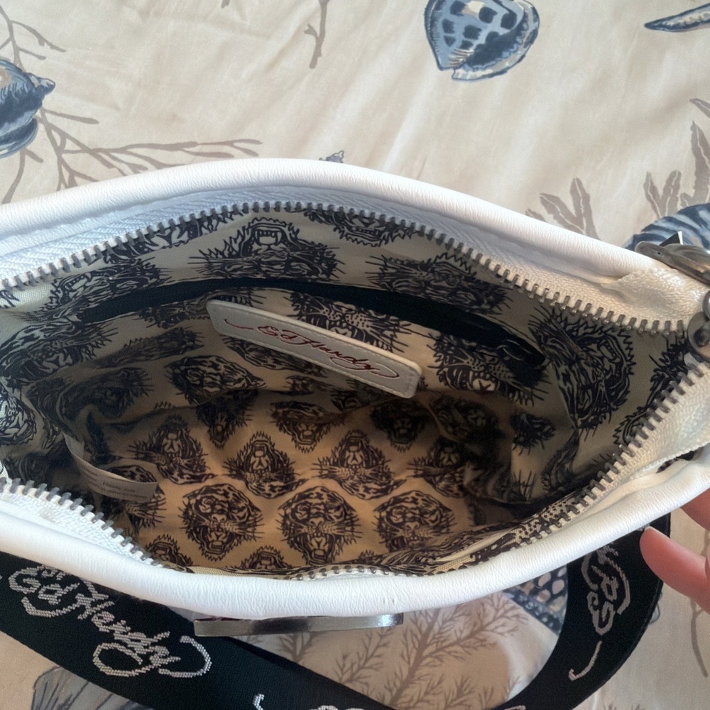 NWT Ed Hardy Y2K Style Pink Skull & Rhinestone Crossbody Bag Vegan‎ Leather - Picture 7 of 8